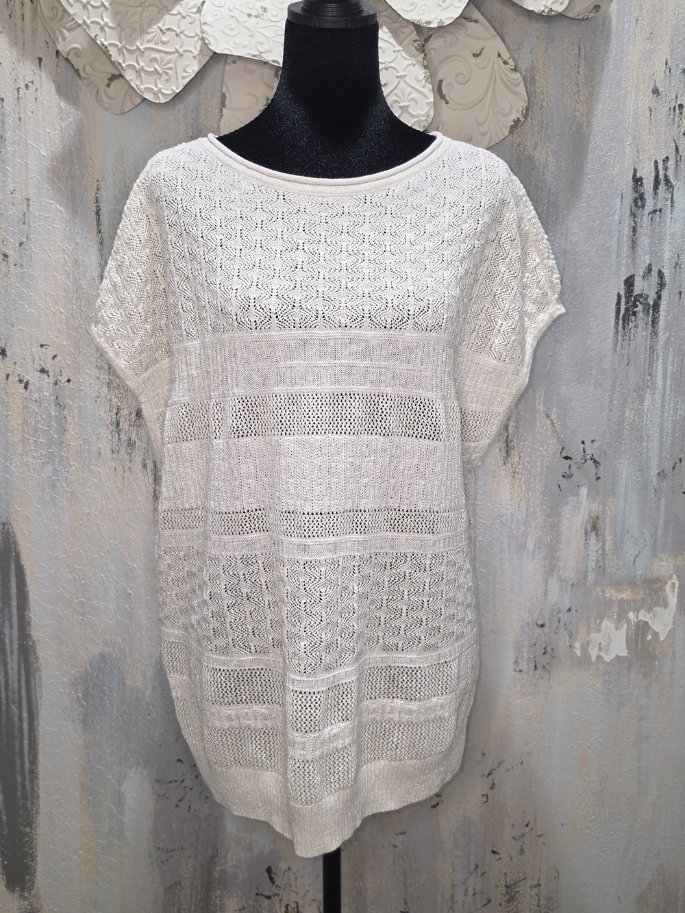 0Style & Co. Cream Open-Knit Scoop Neck Short Sleeve Sweater With Gold Sparkle